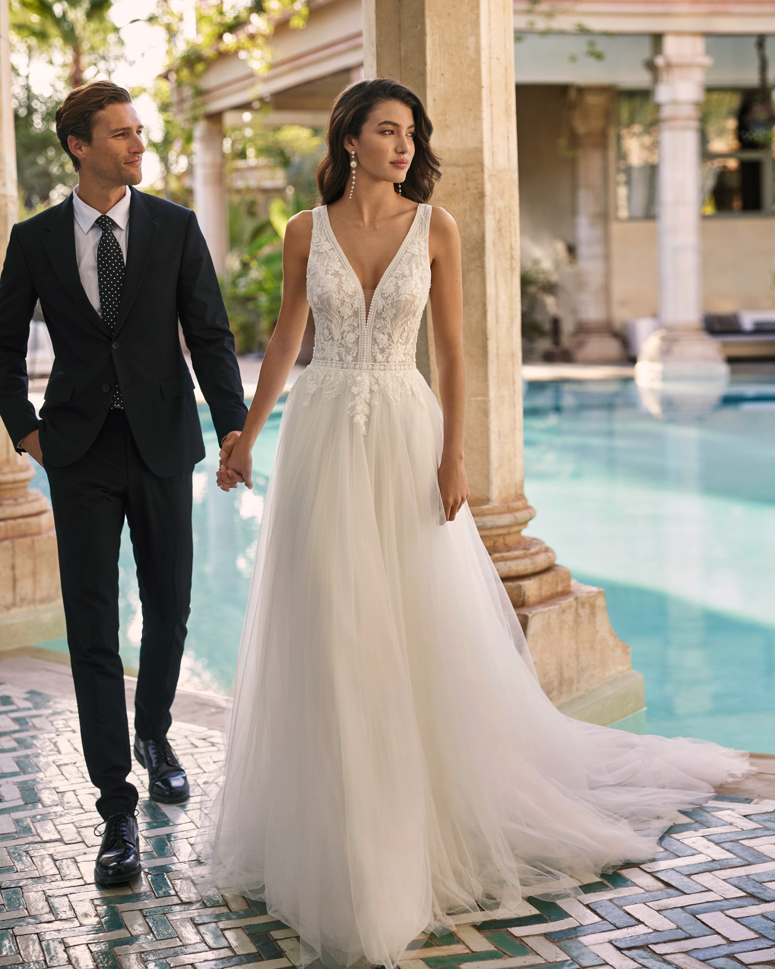 Vestidos de novia adriana store alier